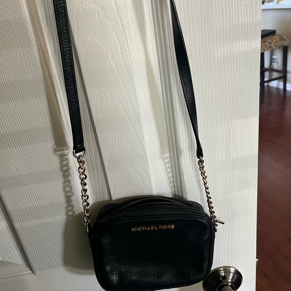 Crossbody Michael Kora Purse - Picture 5 of 5